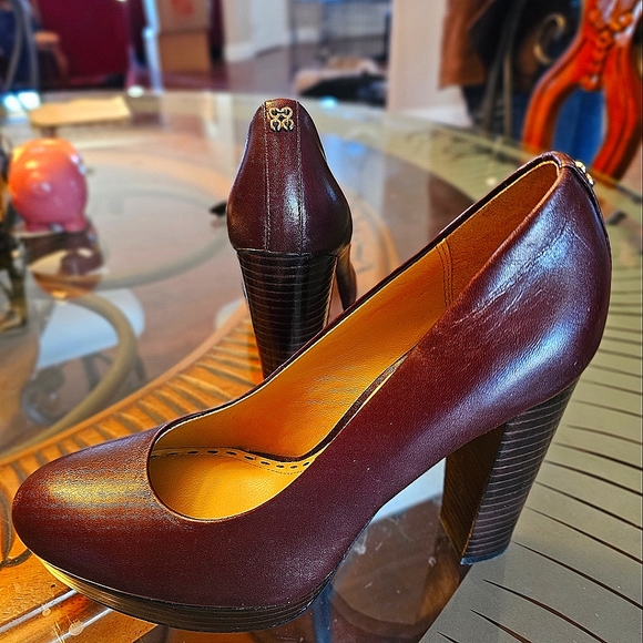 Women's Burgundy Coach block high heel - Picture 1 of 5